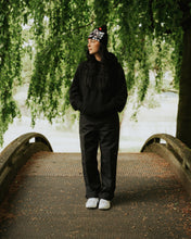 Load image into Gallery viewer, SMILEY GLOBE BEANIE